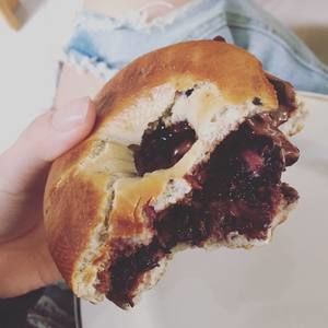 Meet your Posher, Yan